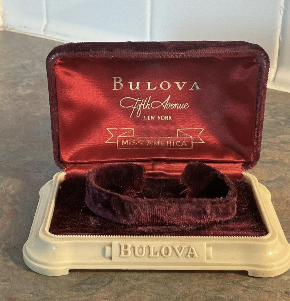 Miss America box
