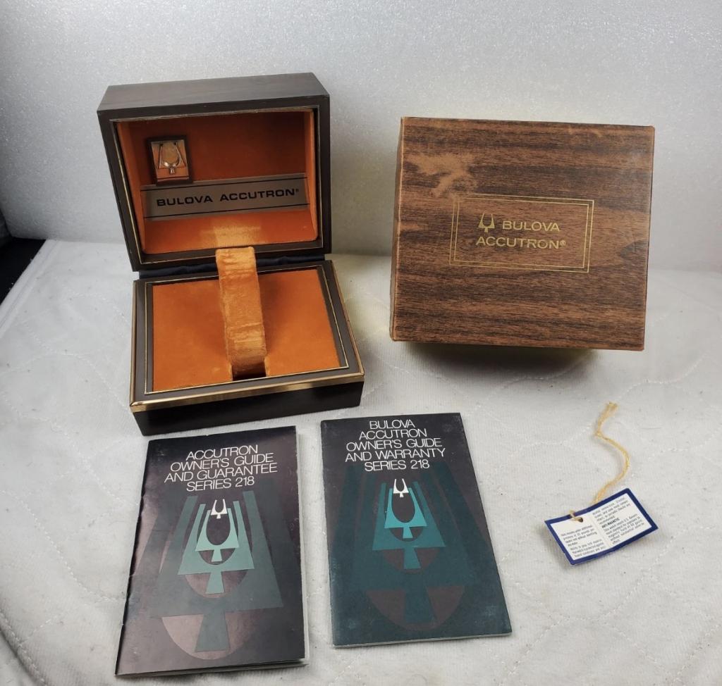 Accutron box