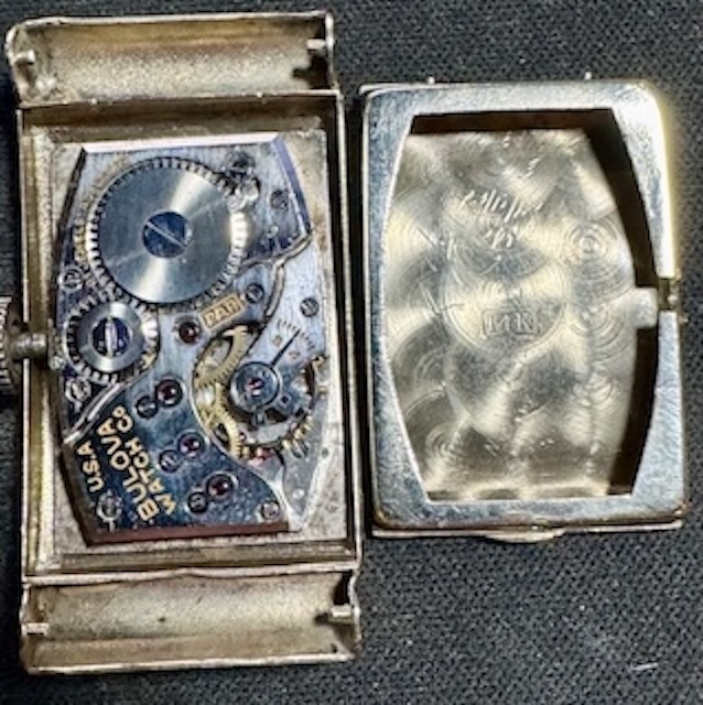 Back case opened and movement 