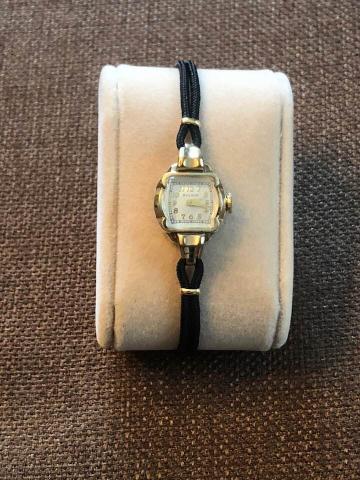 1946 Bulova Non-Conforming watch