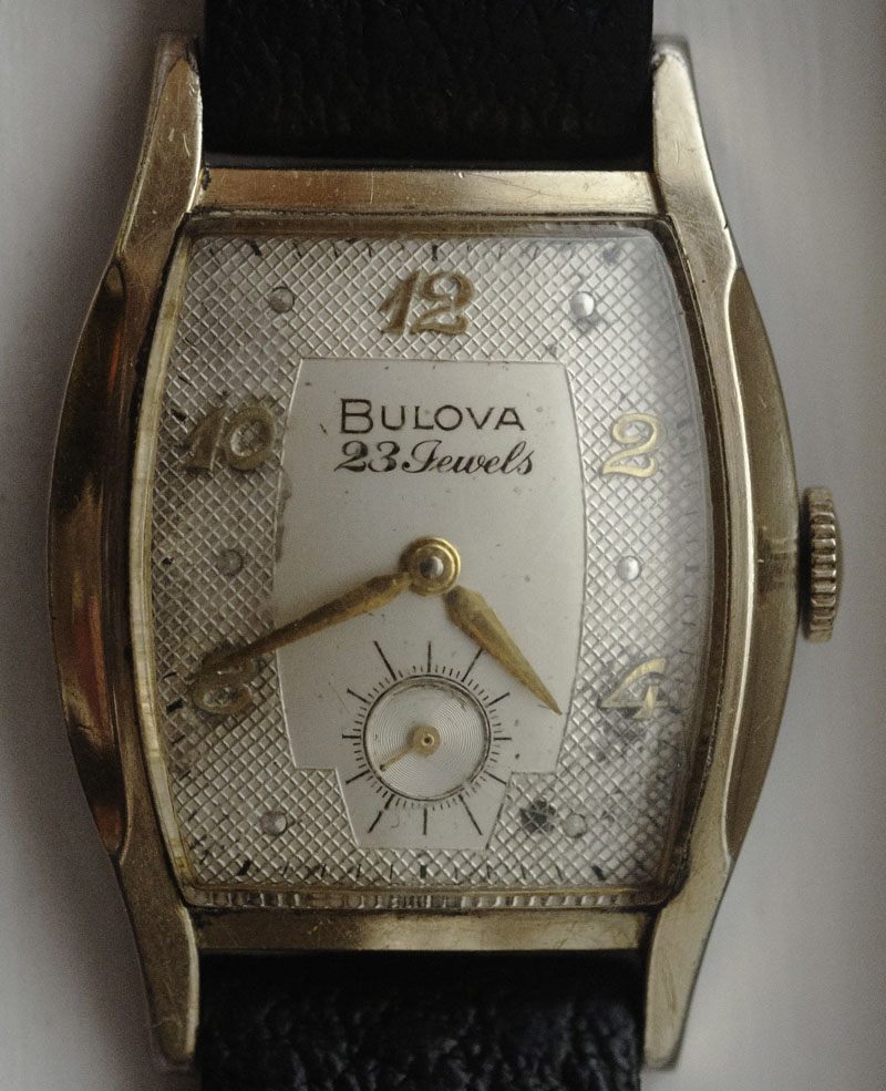 front Bulova 23 Jewels SWISS