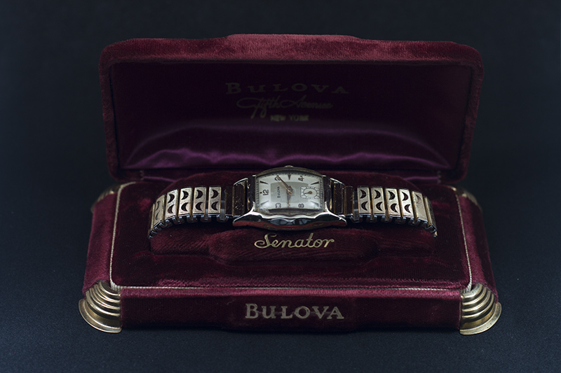 Bulova_A234289_joseserra_box