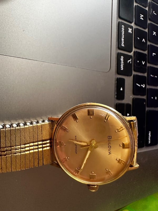 Front of watch F819131