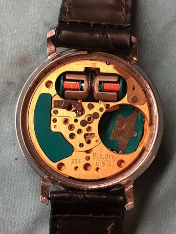 214 Movement M9 Gilt - back