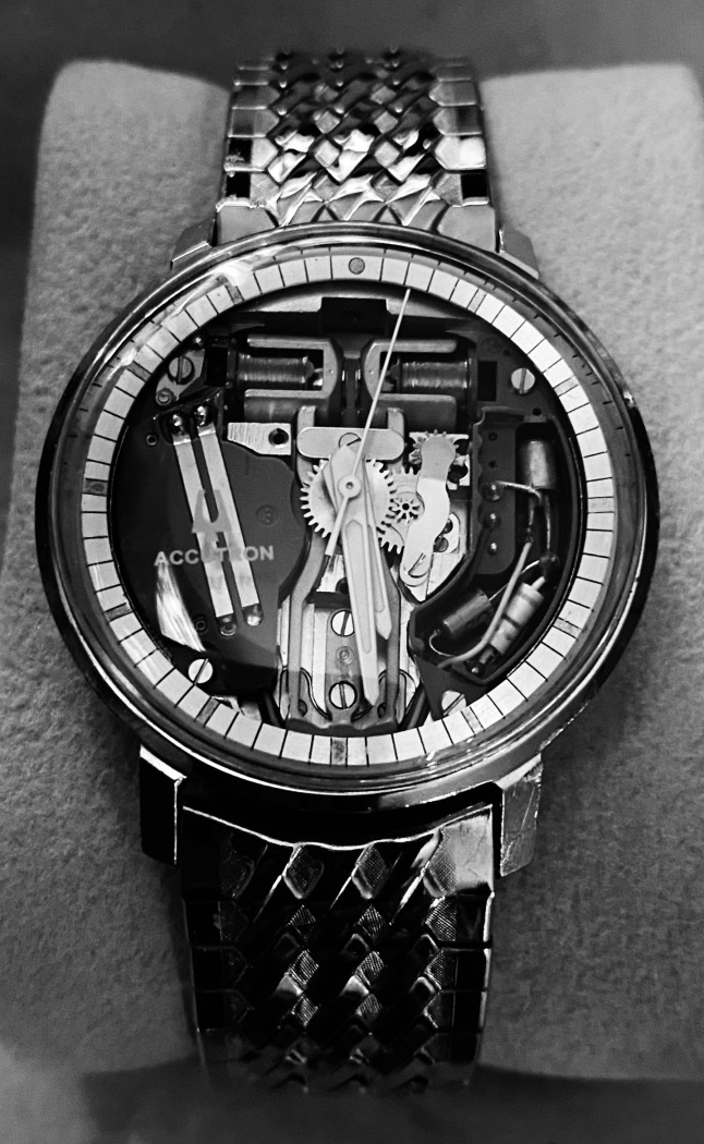 black & white is timeless..........recently serviced  
