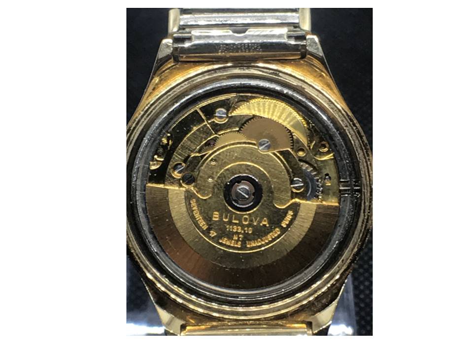 [Set-o-matic_movement year-1977] Bulova watch