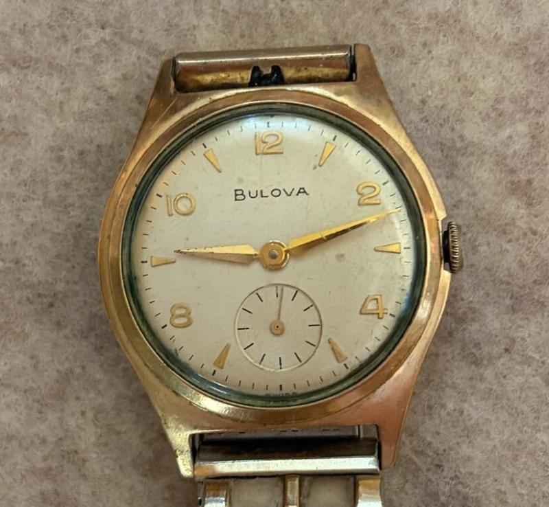 front dial of the bulova 1958 11AK wristwatch (possibly from the senator line?)